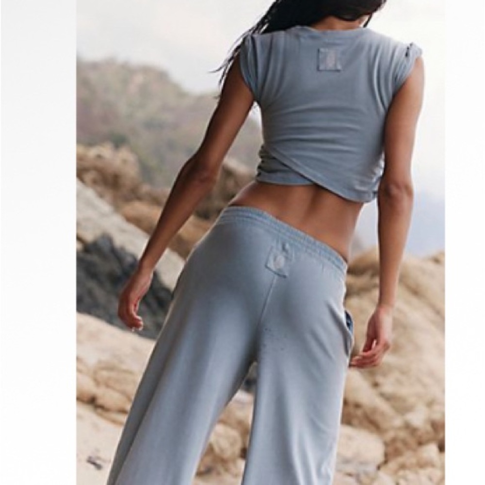 Free People Movement Crossover Set EUC (Sold out color) size Large